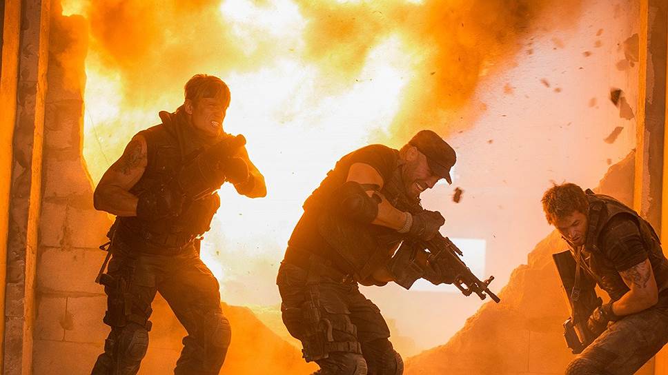 Драки и перестрелки именитым актерам удаются ничуть не хуже, чем голливудской молодежи