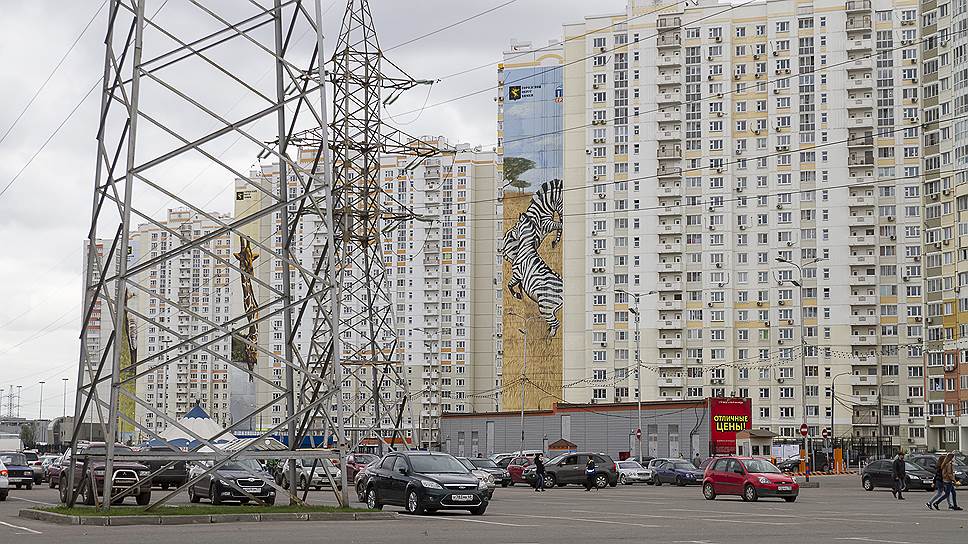 Город стремительно строится
