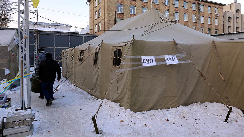 Здесь можно согреться и поесть  