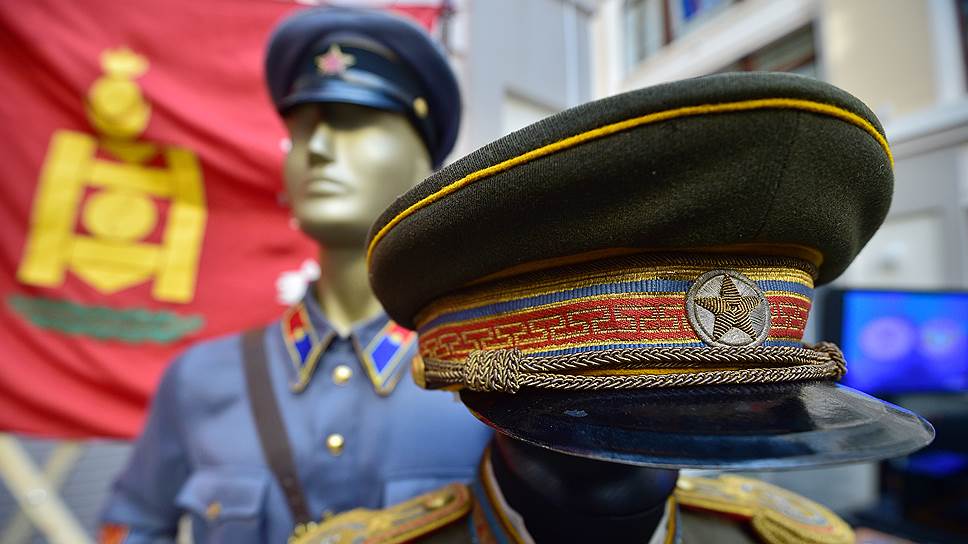 Форма генерал-лейтенанта Монгольской народно-революционной армии (МНРА), 1944 г., и комбрига МНРА, 1936 г. Жемчужина коллекции?  