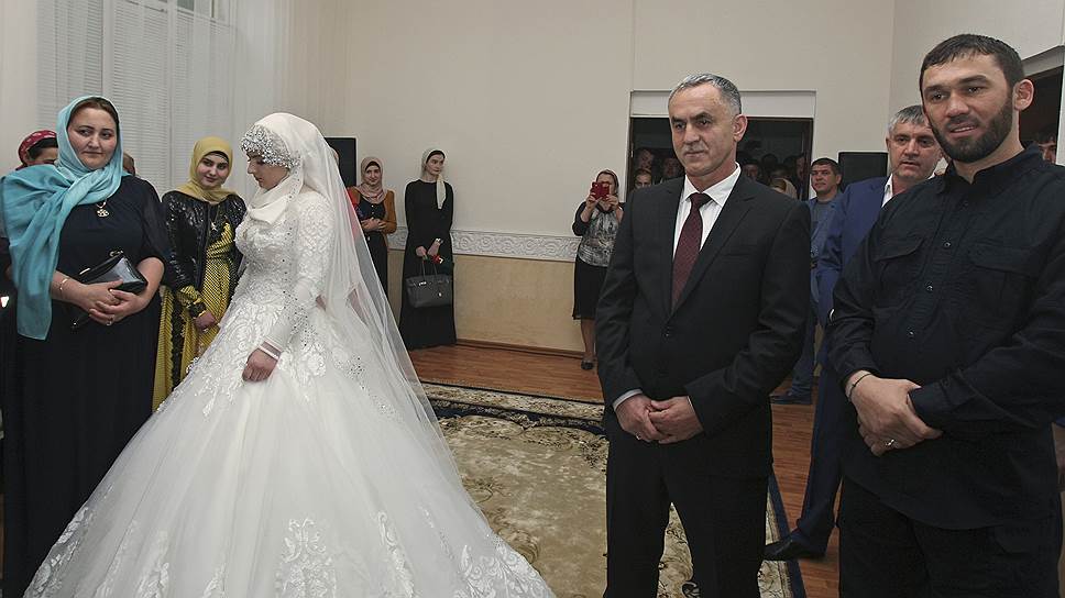 Пожалуй, никакое другое бракосочетание не вызывало столько страстей и вопросов, как это 