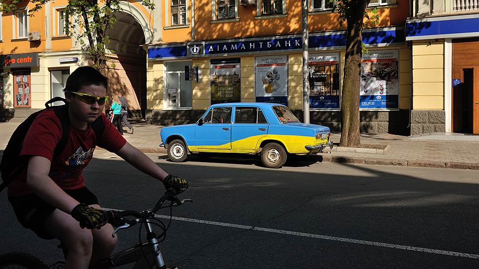 Старые "жигули" "копейка" в новом дизайне