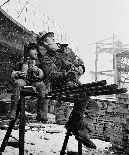 Короткий перекус. Строительство гостиницы "Россия". 1964 год