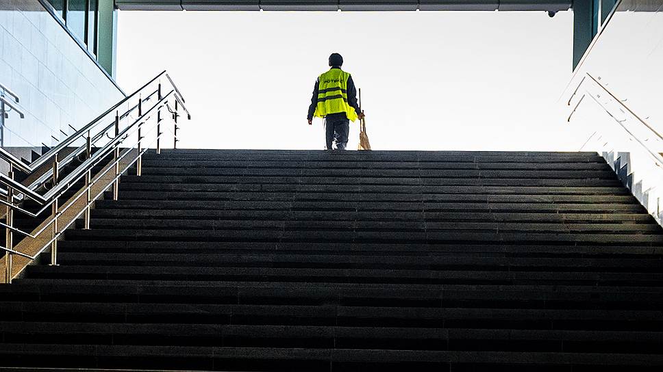 Даже в песне пелось: тоннели выводят на свет  