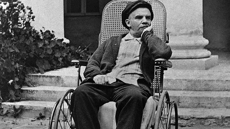 Ленин в Горках. 1923 год. Одна из последних прижизненных фотографий В.И. Ленина  