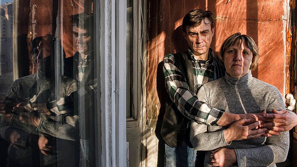 Ирина Колдина и Алексей Миков познакомились в приюте «Ночлежка». Год назад они сняли отдельную комнату у метро. К сожалению, с тех пор пара распалась, но ни один не вернулся на улицу