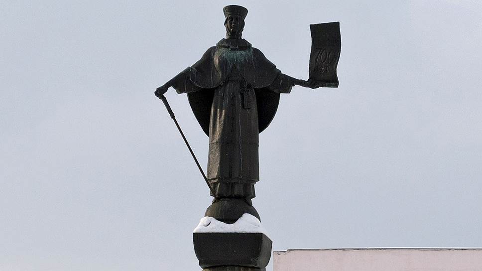 Памятник старушке, старице, спасшейся во время татарского набега  