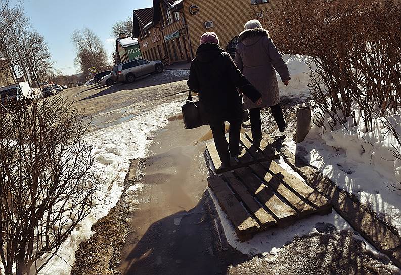 Правда, за статус пришлось побороться. Комиссия, которая уполномочена его присваивать, осмотрев город, посчитала, что для высокой чести он слишком грязный и неухоженный. Однако завершилась история в пользу Козельска