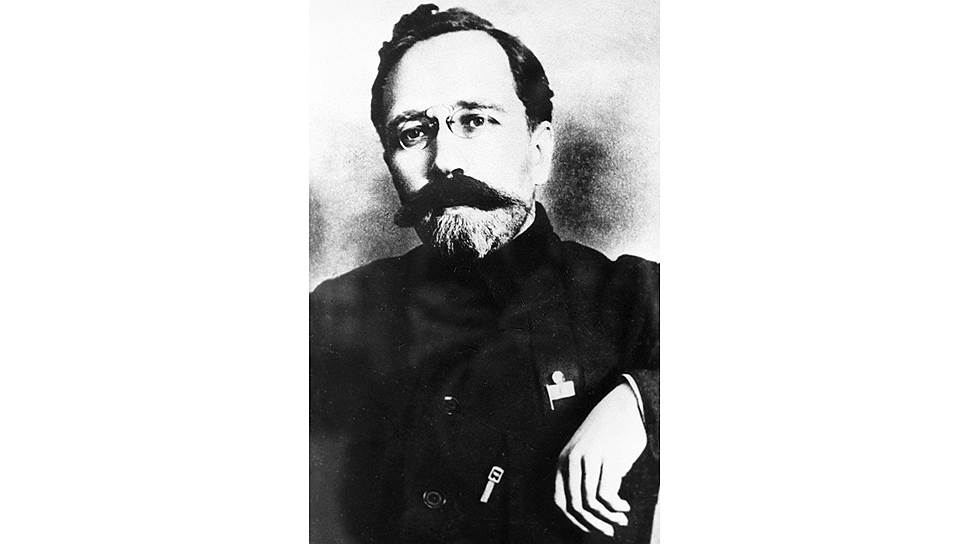 Лев Каменев