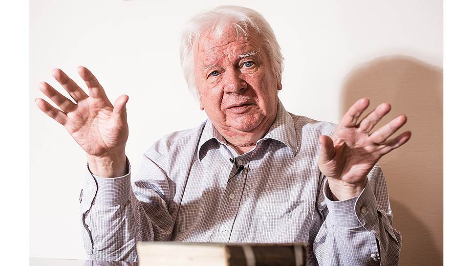 Владимир Евгеньевич всю жизнь противостоит хаосу. С помощью математических формул он ищет путь к укрощению грозных стихий