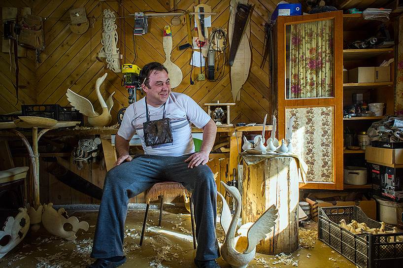 Дмитрий Сухарев, резчик: «Перенял опыт от деда, вроде получается ничего»