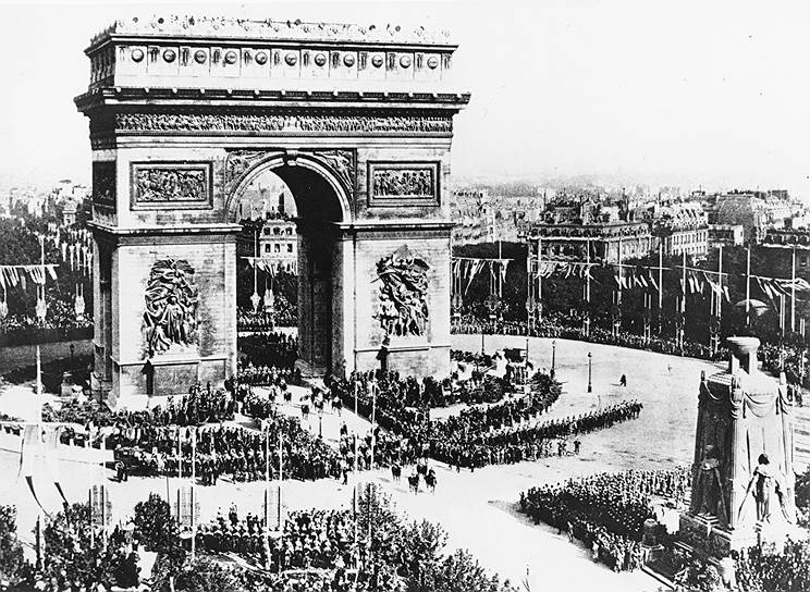 Торжества на Елисейских полях с 1918 года стали французской традицией