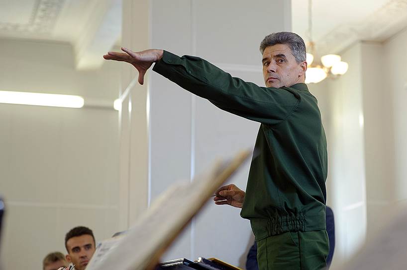 Полковник Геннадий Саченюк в ансамбле 16 лет. После гибели в 2016 году руководителя коллектива Валерия Халилова он занял его место