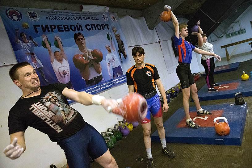 Тренировка по гиревому спорту