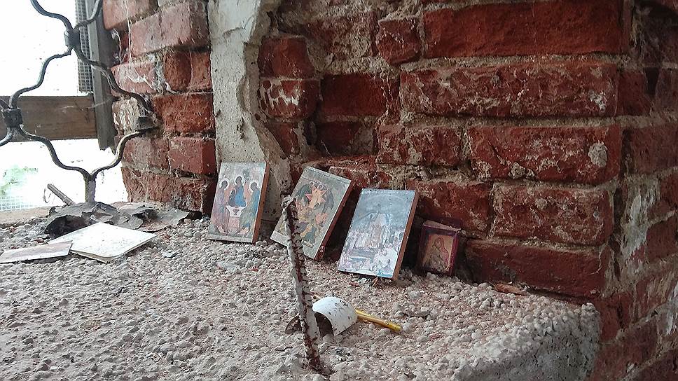 Таково реальное состояние храма 