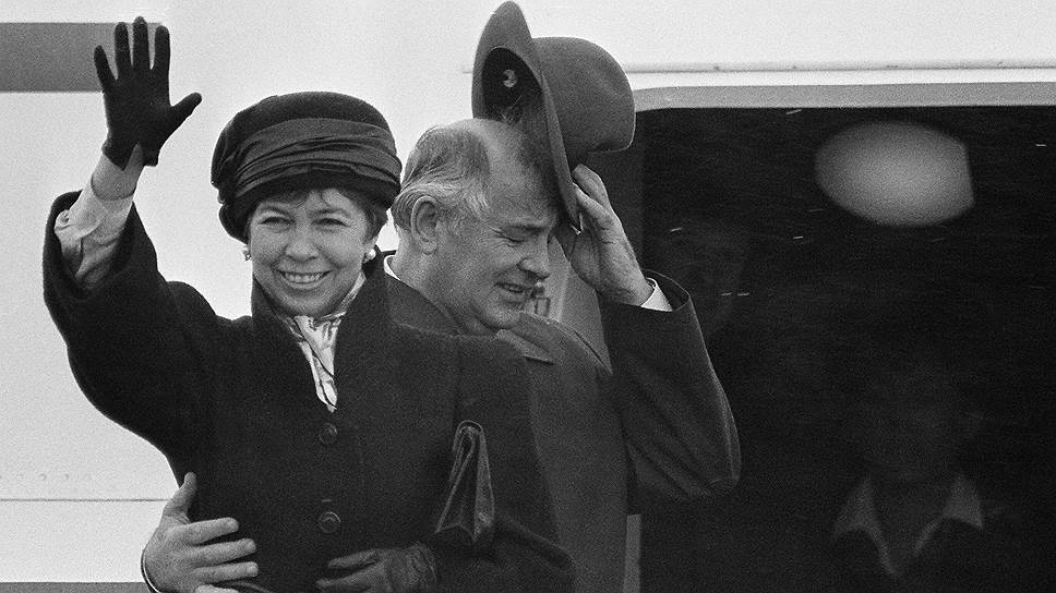 Весь мир видел, как важны они друг для друга. Горбачев оказался однолюбом: потеряв Раису Максимовну, он так и не оправился от этого удара судьбы