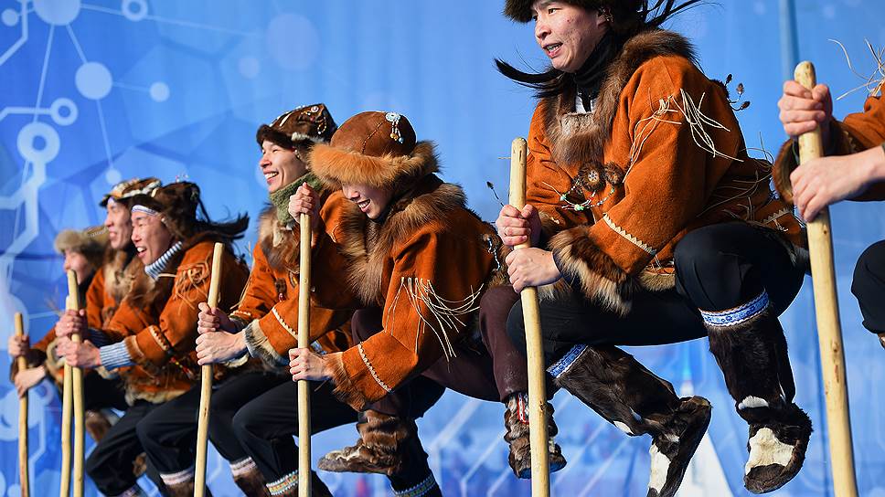 Выступление национальных коллективов — украшение любого праздника