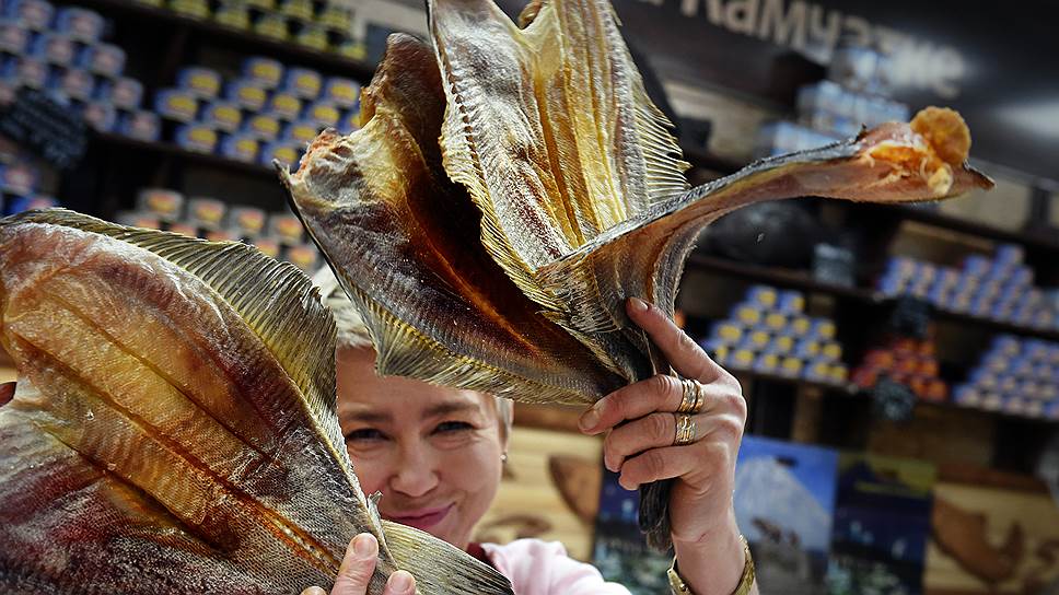 Продажа сушеной камбалы на ярмарке камчатских производителей