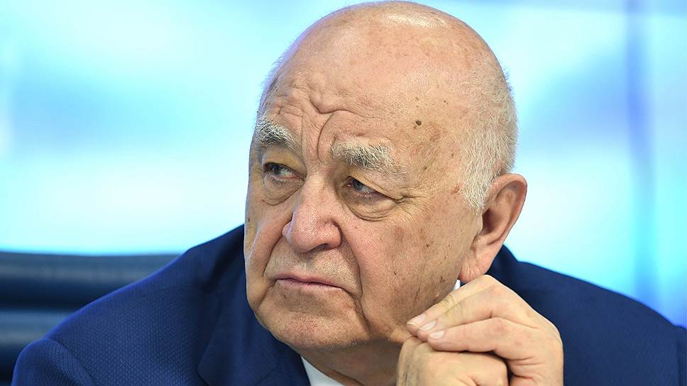 Александр Апазов, президент АО «Фармимэкс», президент НФП