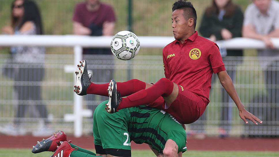 Сборная Тибета рубится со сборной Абхазии на ЧМ непризнанных в 2018-м в Лондоне