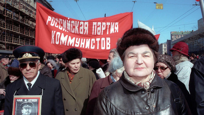 Политбюро заседало два дня
