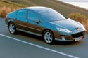 Огромный «рот» Peugeot 407 выполняет декоративные и аэродинамические функции, но на зиму его придется закрыть