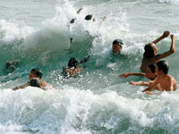 Вынырнув, не спешите под душ и не мажьтесь кремом для загара