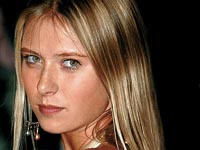 В отличие от предыдущей теннисной дивы, Курниковой, новая звезда не только сияет, но и играет