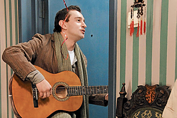 Константин Хабенский поет «Если у вас нету тети»