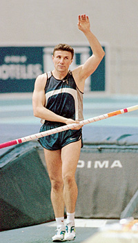 Сергей Бубка попрощался с большим спортом, но не покинул его