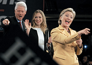 Для семейства Клинтон выборы — фамильный бизнес