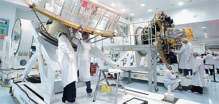 Над большими проектами работают ученые разных стран