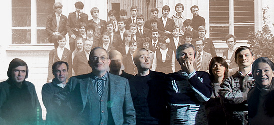 Екатерина Еременко — 4-я слева в нижнем ряду на детской фотографии и 1-я справа — на взрослой