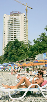 «Новостройки в десяти метрах от пляжа» - обычное для Сочи дело