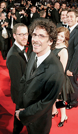 Братья Коэн: «Мы просто издеваемся над вестерном, ничего личного» 