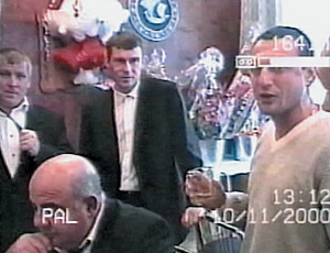 Сахнов (стоит в центре) на сходе коллег по профессии