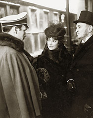 Анна и Вронский. Каренин - лишний