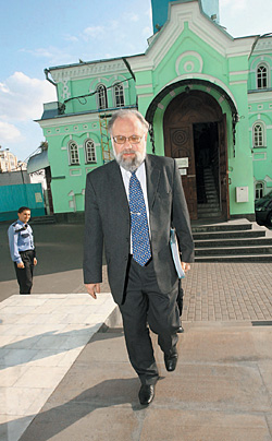 Глава Центризбиркома Владимир Чуров никогда не уходил далеко от своих убеждений