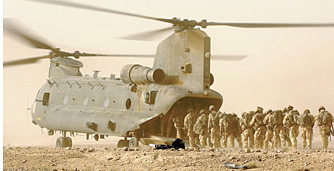 Британские парашютисты на боевом задании в провинции Гильменд