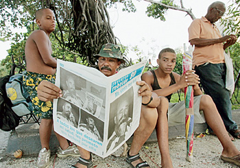 Пресса на острове не отличается разнообразием, и все же читать приходится - не пропадать же обязательному среднему образованию