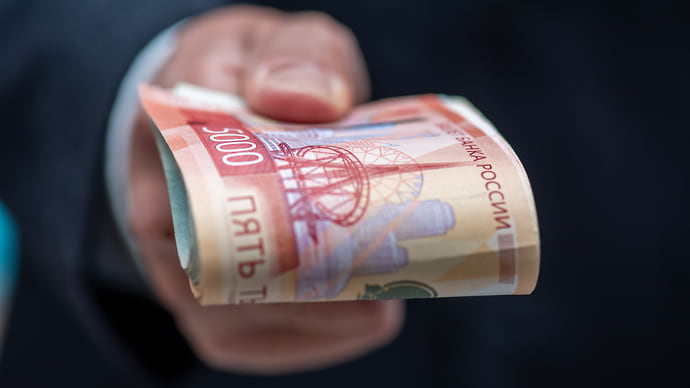 Зарплатный минимум в ИТ достигает 200 тысяч рублей