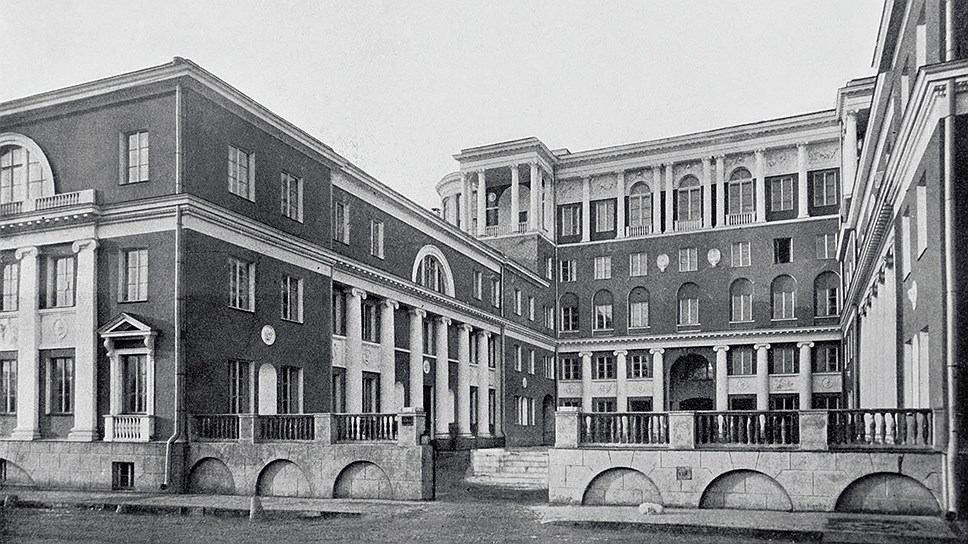 Дом князя С.А. Щербатова. Новинский бульвар, дом 11 1911–1913 гг. Архитектор А.И. Таманов