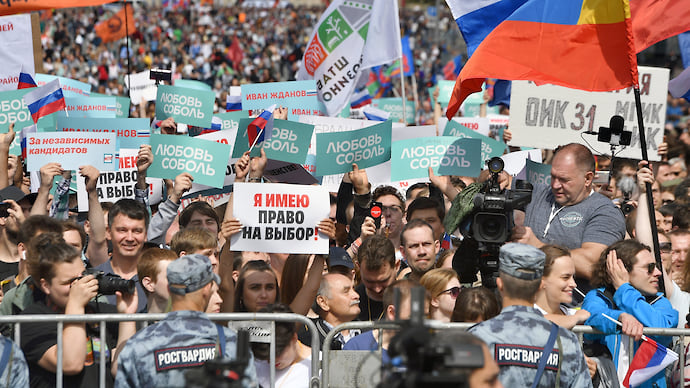 «Не раз со сцены просили полицию пропускать людей быстрее»
