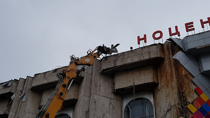 «Сергею Митрохину удалось прорваться к входу в киноцентр»