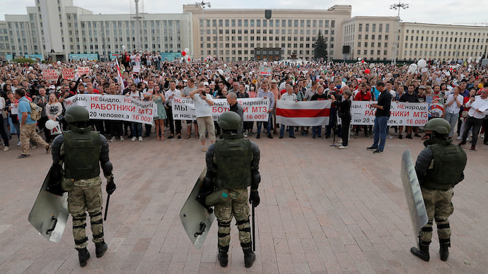 «Протестующие рады, что днем людей не задерживают»