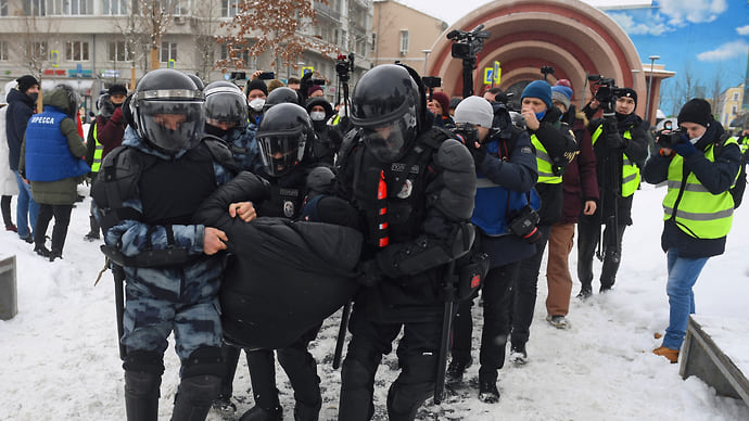 «Протестующие никого не пытались отбивать»