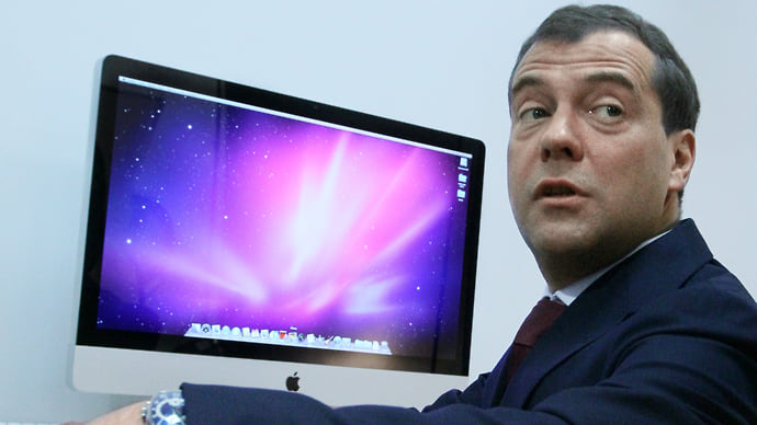 Рунет готов зациклиться на себе