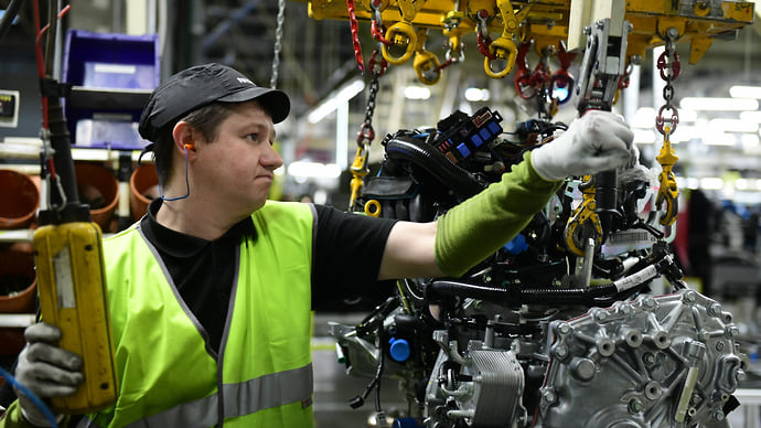 Nissan сбросил обороты
