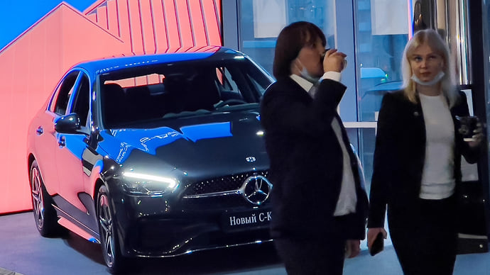 В России провожают Mercedes-Benz
