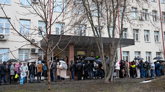Москва отдает кровь